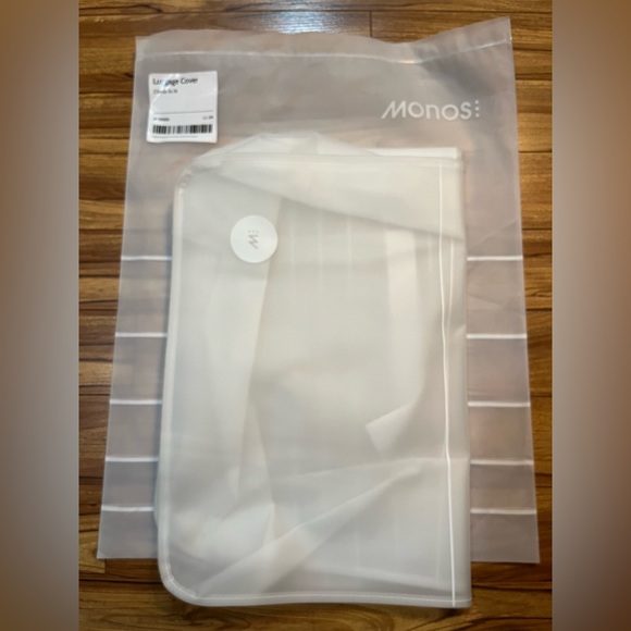 Monos Luggage Cover (check in medium) NEW BNWT - Picture 3 of 11